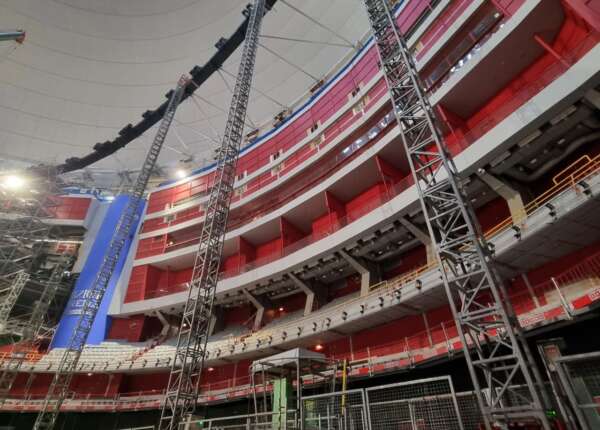 Mast climbing work platform AVICII